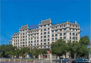 南京麒麟门附近无边际泳池游泳距离近